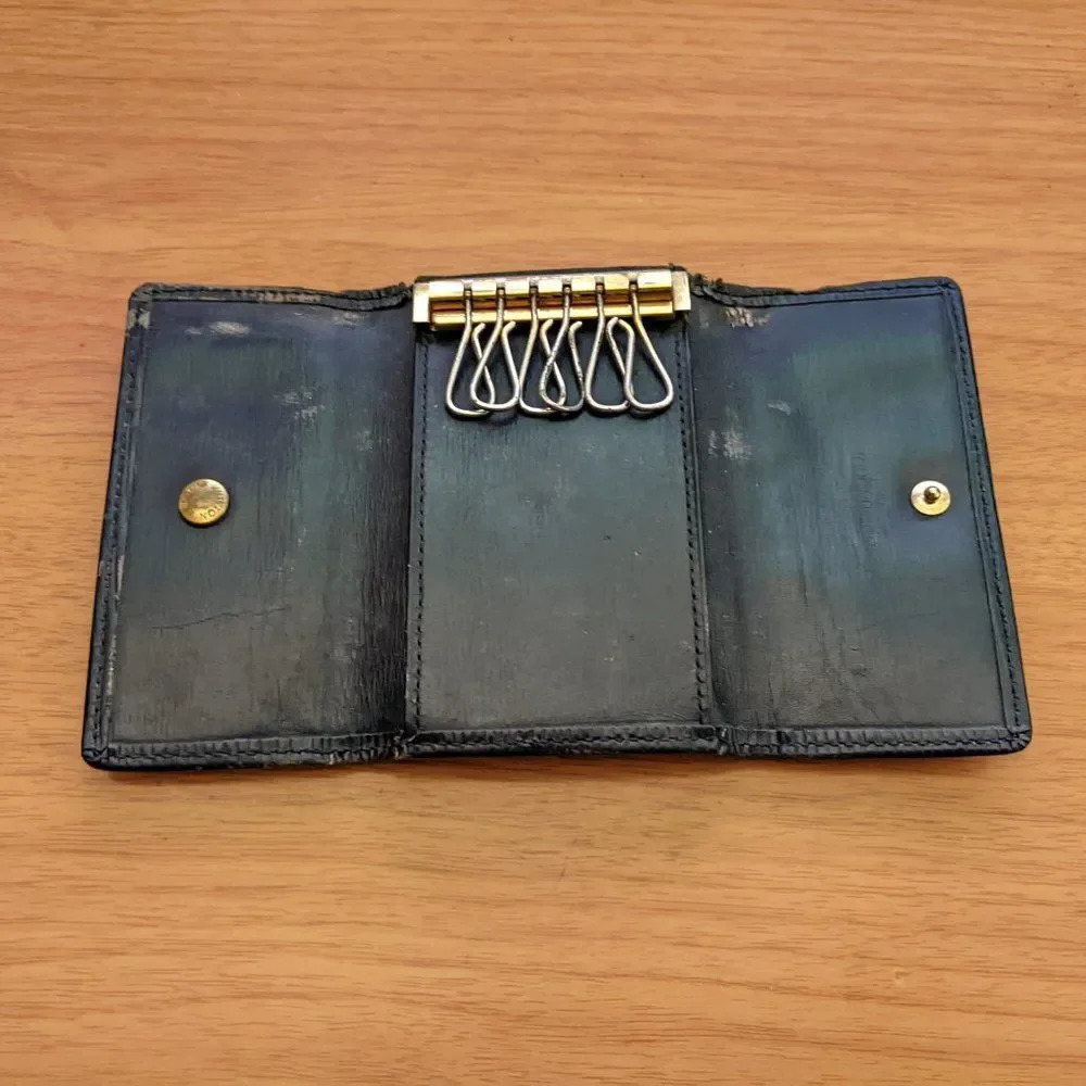 Louis Vuitton Epi Key Holder/Wallet #1142💥PRICE DROP💥